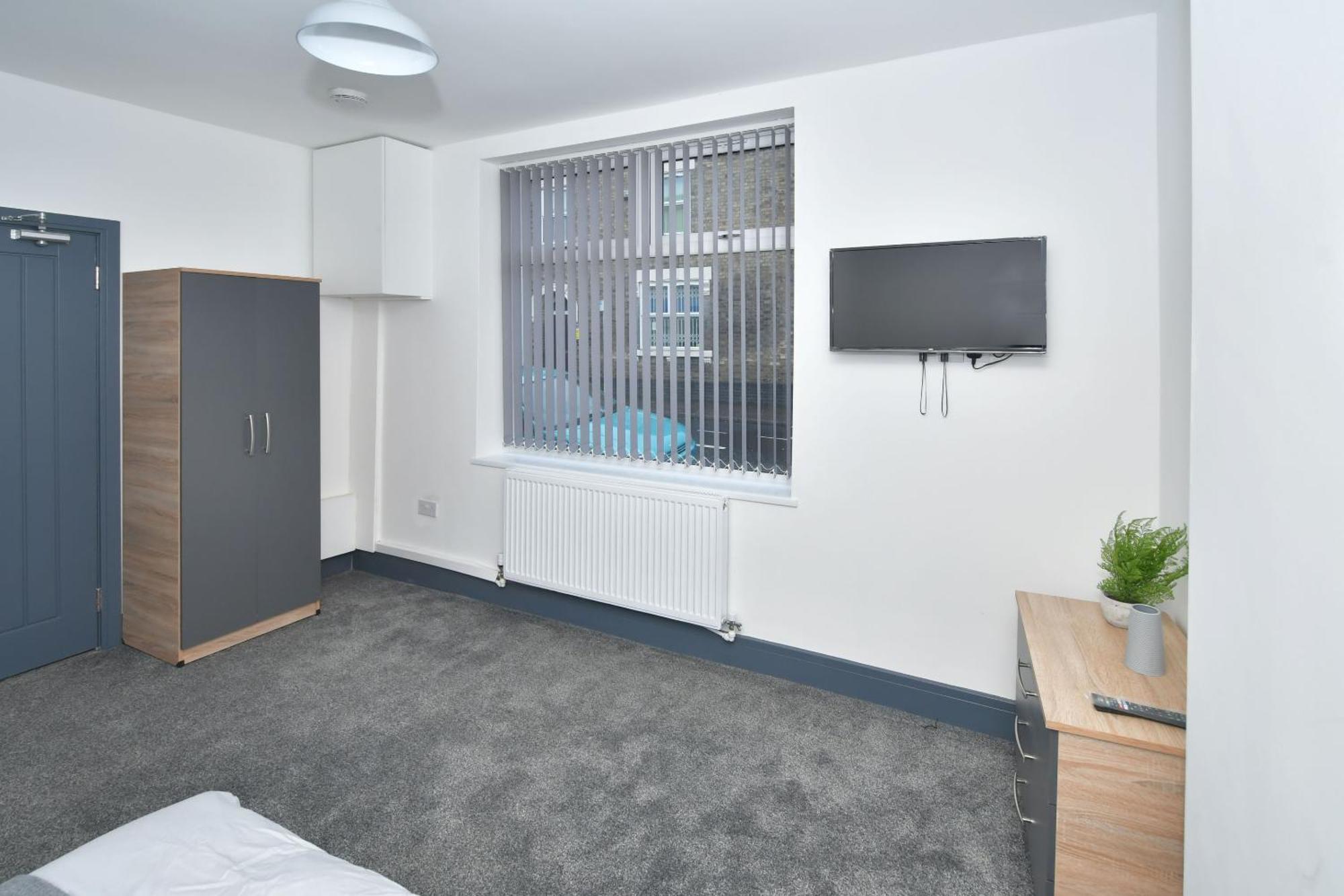 Townhouse @ 24 Brunswick Place Stoke Etruria Exterior photo