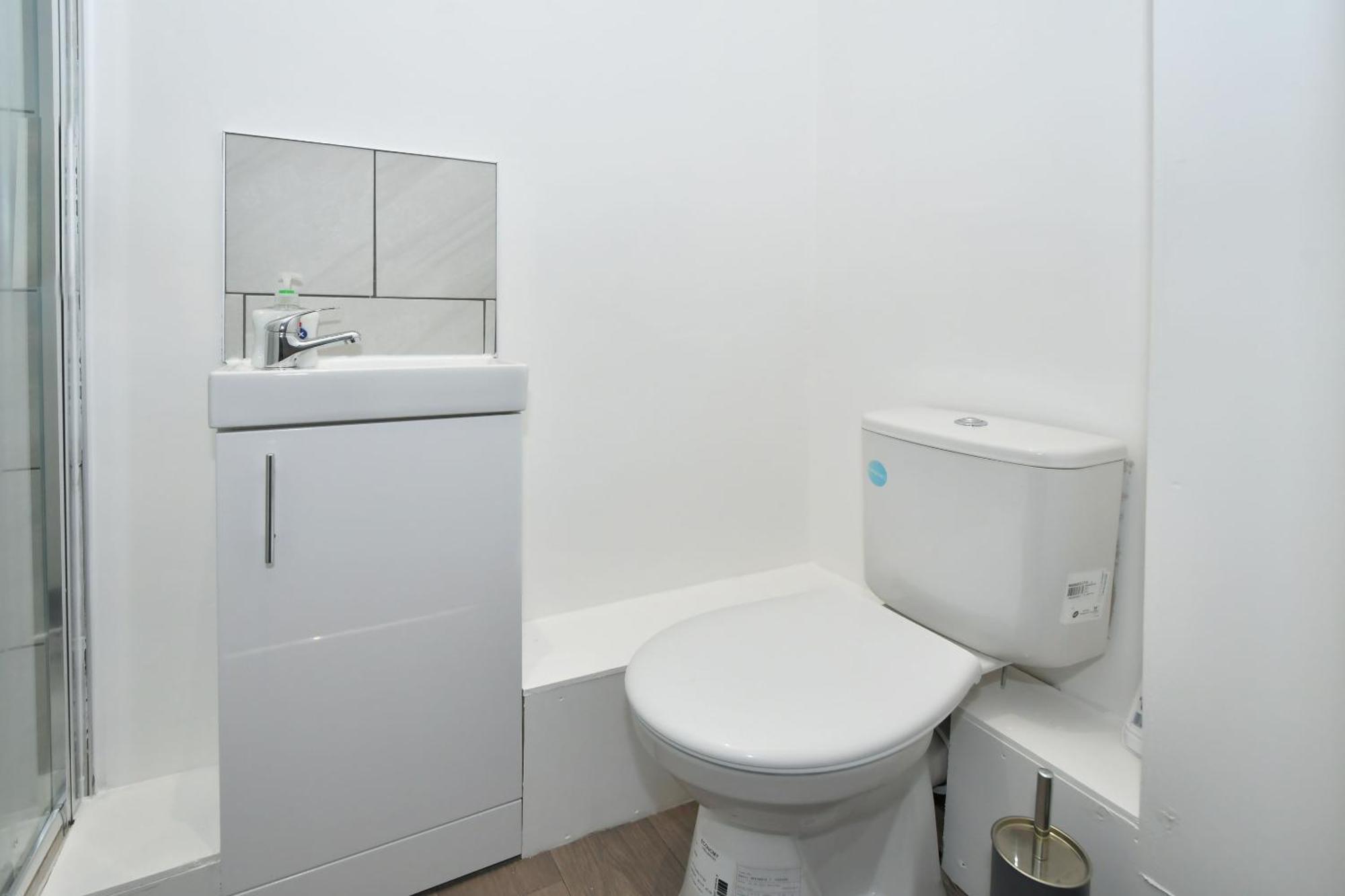 Townhouse @ 24 Brunswick Place Stoke Etruria Exterior photo